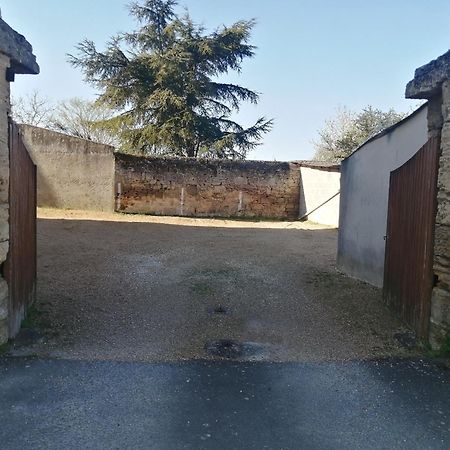 Appartement T2 avec parking privé à Doué la fontaine Exterior foto