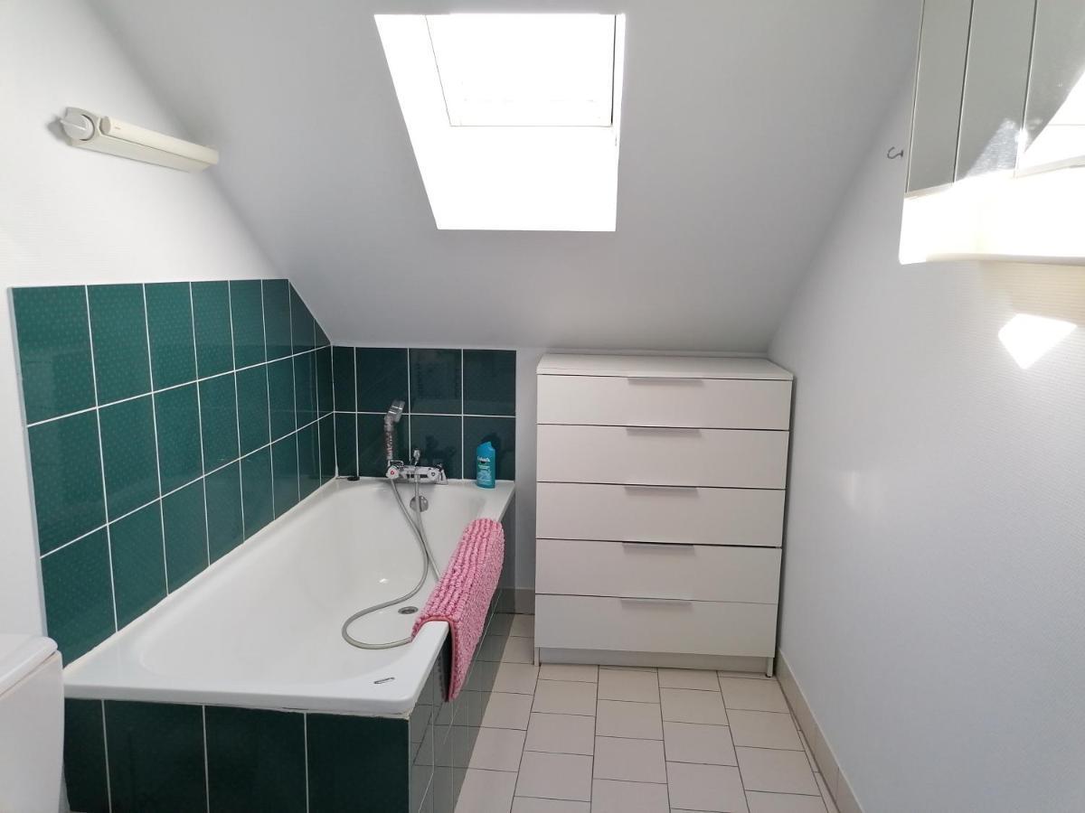 Appartement T2 avec parking privé à Doué la fontaine Exterior foto