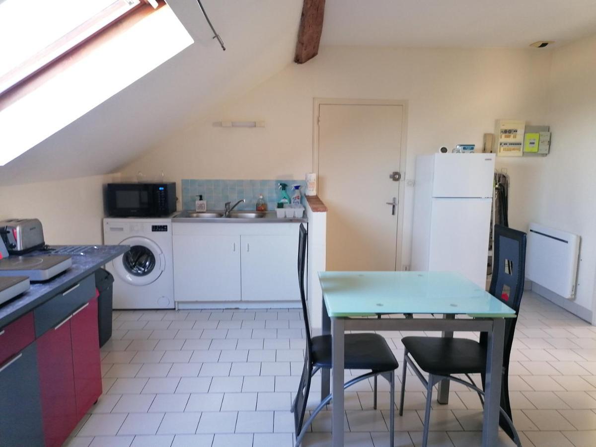 Appartement T2 avec parking privé à Doué la fontaine Exterior foto