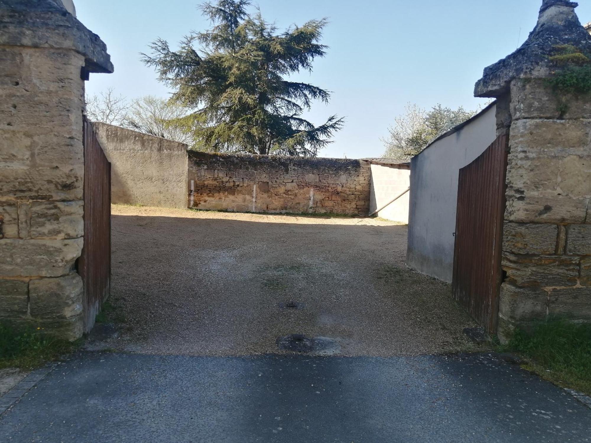 Appartement T2 avec parking privé à Doué la fontaine Exterior foto